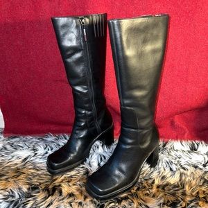 90s vintage Tommy Hilfiger platform leather boot